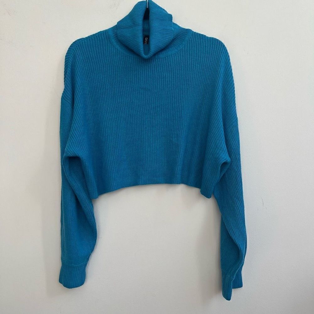 Divided by H&M Women's Mock Neck Rib-Knit Long Sleeves Crop Sweater Blue Size M
